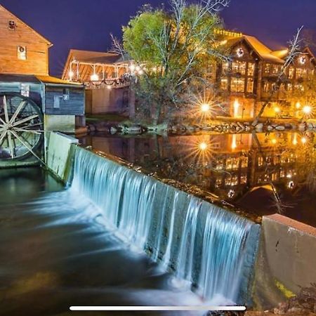 Luxury Condo In The Heart Of Pigeon Forge Eksteriør billede